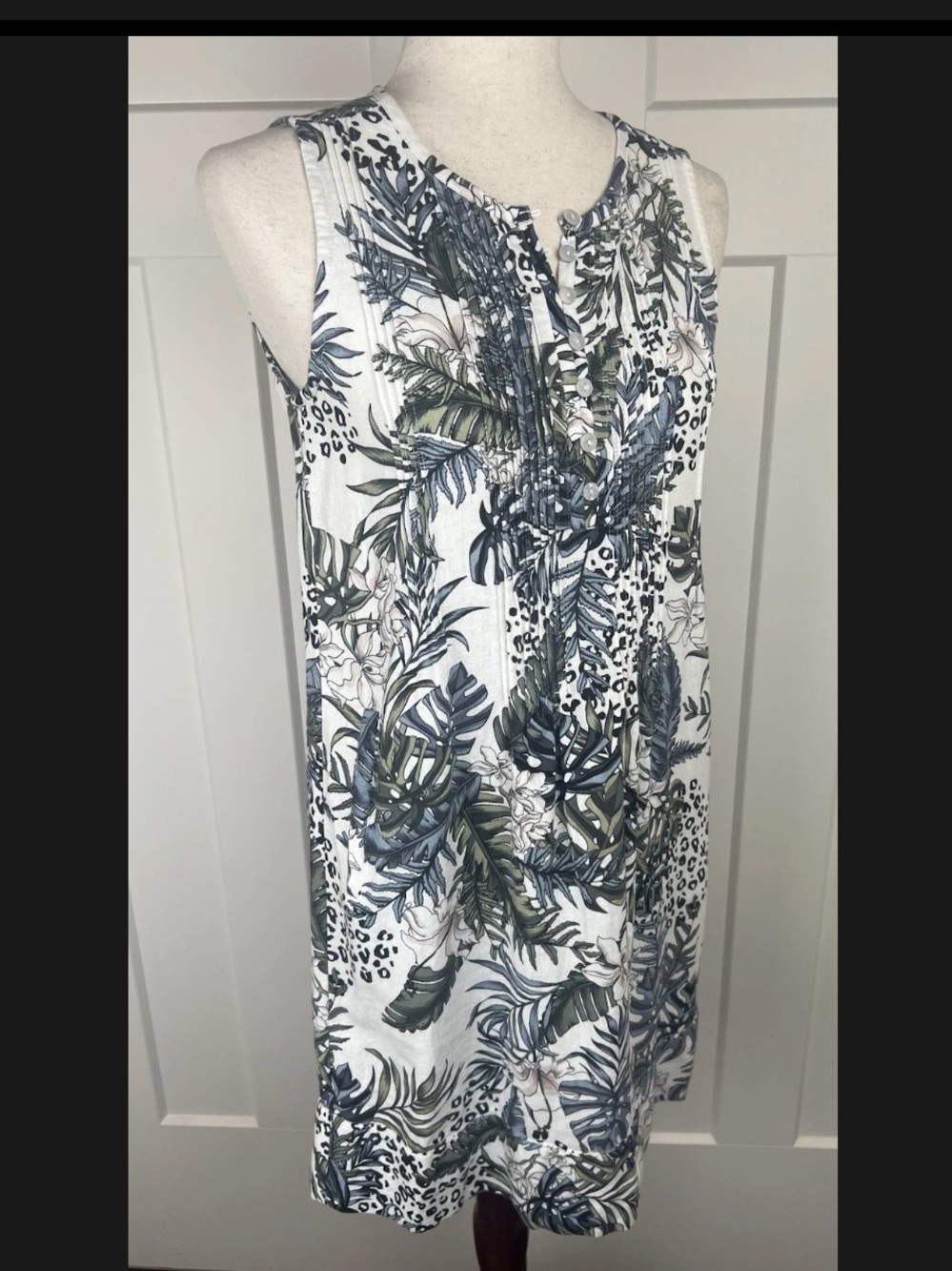Tahari Linen Shift Sleeveless Pintuck Dress Leaf Print White Olive Blue Travel S
